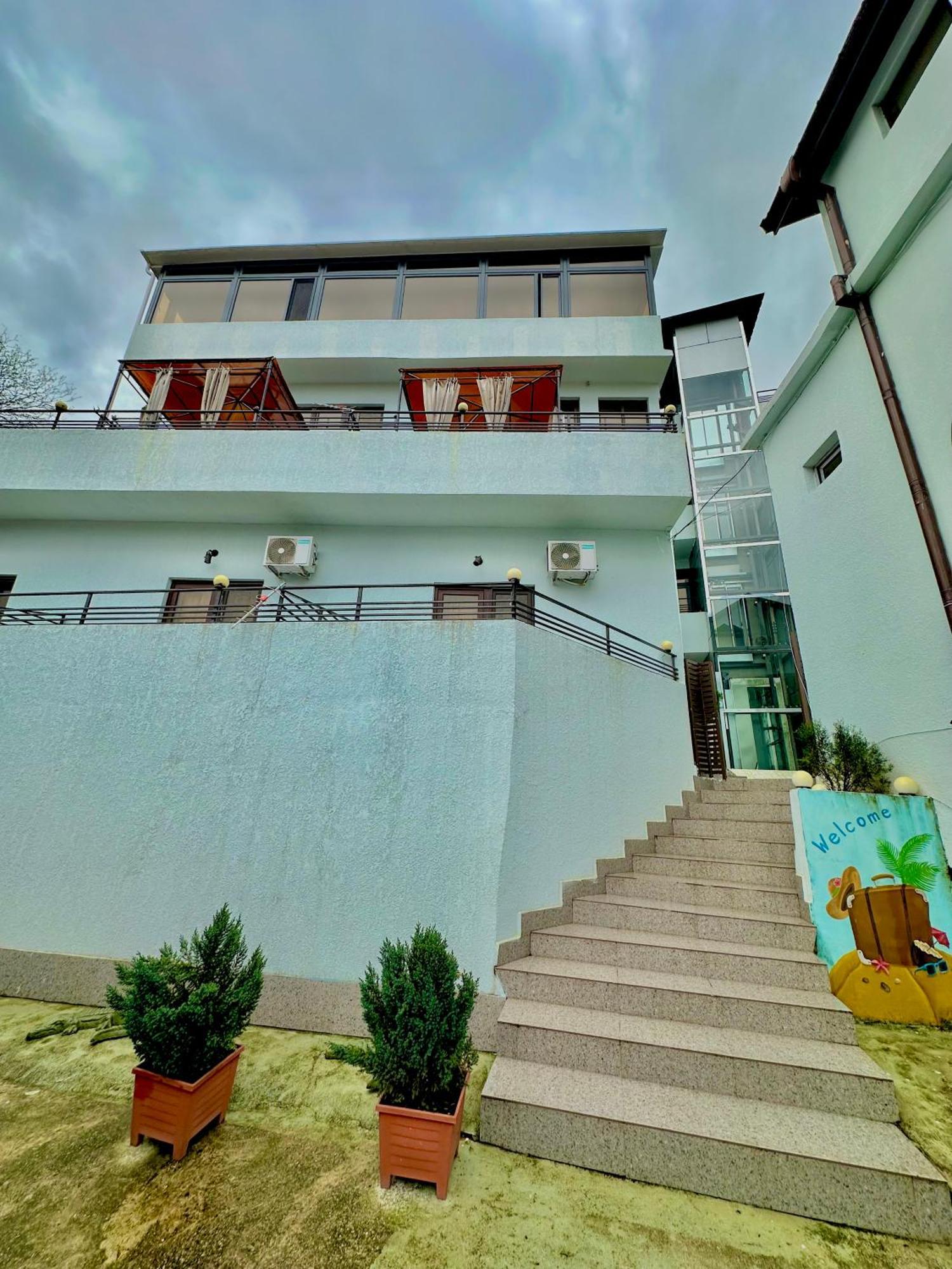 Hotel Balcony Kutaisi Luaran gambar
